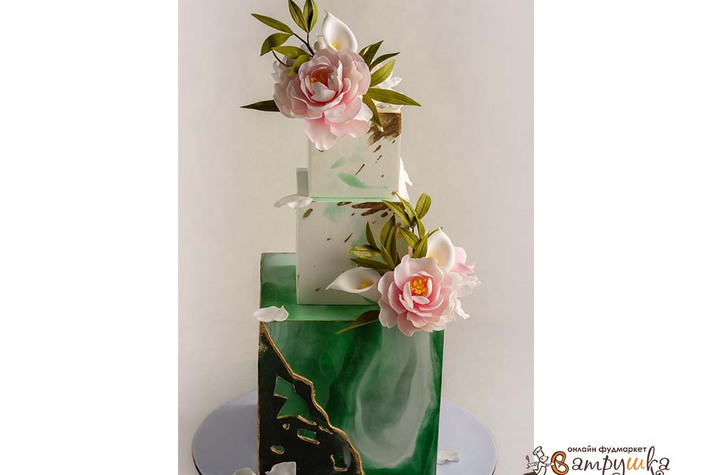 Торт Свадебный Мрамор с цветами 0